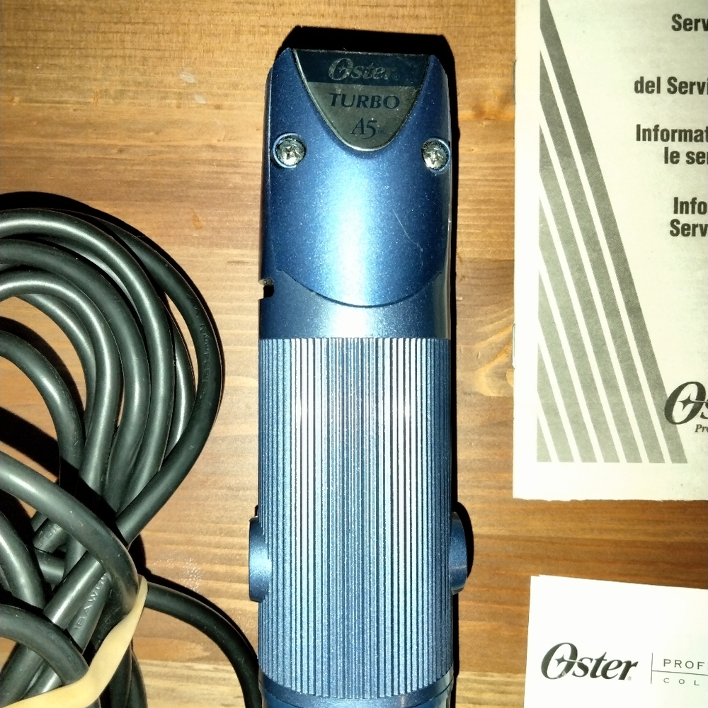 Oster Turbo A5 with Extras.